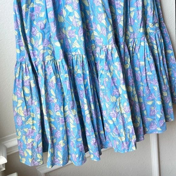 Coco Shop Short Sleeve Bell Sleeve Tiered V Neck MIDI Dress Blue Floral Sz S